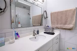 25195 US Hwy 77, Yoakum, TX 77995 - Photo 21