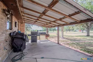 25195 US Hwy 77, Yoakum, TX 77995 - Photo 29