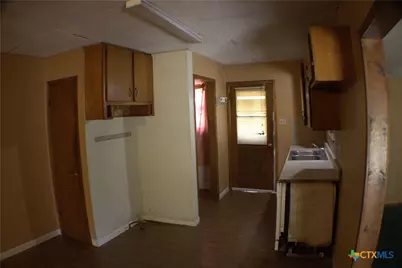 206 Meadow Brook, Dale, TX 78616 - Photo 5