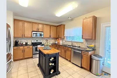 402 W Iowa Drive, Harker Heights, TX 76548 - Photo 7