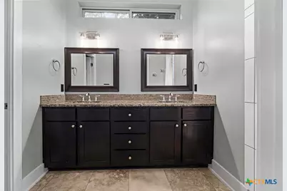 557 Lee Street, New Braunfels, TX 78130 - Photo 15