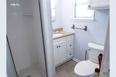 312 W Jefferson Avenue, Port O'Connor, TX 77982 - Photo 9