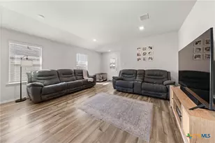 1084 Velvet Ct, Troy, TX 76579 - Photo 7