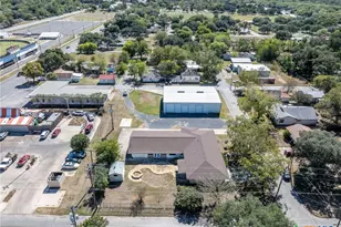 1724 Hickston St, Gonzales, TX 78629 - Photo 33