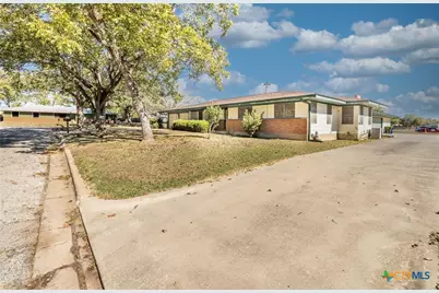 1724 Hickston Street, Gonzales, TX 78629 - Photo 3