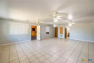 1724 Hickston St, Gonzales, TX 78629 - Photo 19