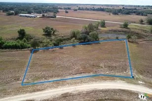 511 Co Rd 362, Shiner, TX 77984 - Photo 1