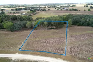 511 Co Rd 362, Shiner, TX 77984 - Photo 1