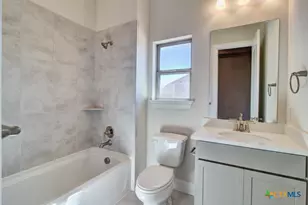 1668 Seekat Dr, New Braunfels, TX 78132 - Photo 5