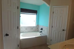 400 Leo Ln, Killeen, TX 76542 - Photo 11