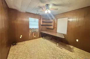 509 N 9th St, Port O'Connor, TX 77982 - Photo 31