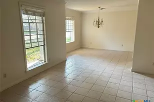 2406 Bon Aire Ave, Victoria, TX 77901 - Photo 9