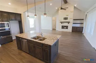 406 Oak Dr, Troy, TX 76579 - Photo 11