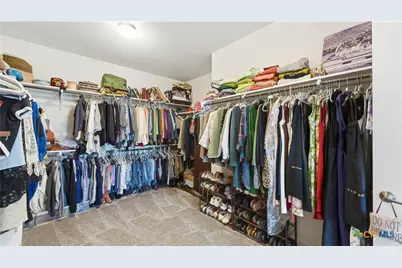 820 Silverberry Drive, New Braunfels, TX 78132 - Photo 15