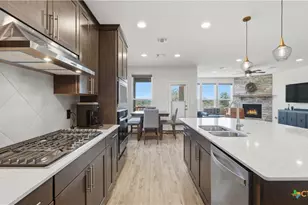 820 Silverberry Dr, New Braunfels, TX 78132 - Photo 9