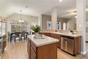 1716 Oak Wind, New Braunfels, TX 78132 - Photo 17