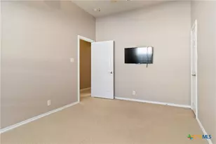 1716 Oak Wind, New Braunfels, TX 78132 - Photo 35