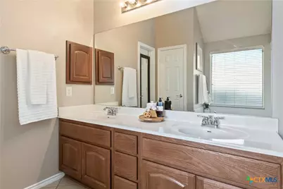 1716 Oak Wind, New Braunfels, TX 78132 - Photo 31