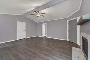 3915 Chimney Springs Dr, San Antonio, TX 78247 - Photo 5