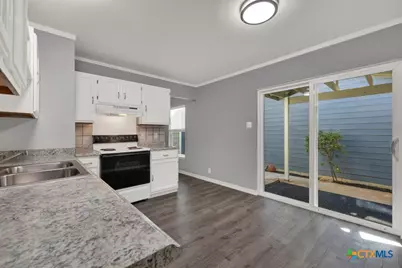 3915 Chimney Springs Drive, San Antonio, TX 78247 - Photo 11