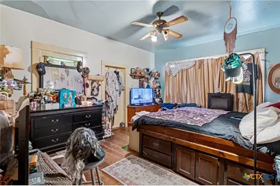 603 E Court Street, Seguin, TX 78155 - Photo 13