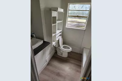 805 S 10th Street, Temple, TX 76504 - Photo 7