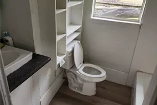 805 S 10th St, Temple, TX 76504 - Photo 7