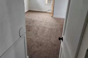 805 S 10th St, Temple, TX 76504 - Photo 5