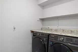 146 Hammond Ct, Jarrell, TX 76537 - Photo 17