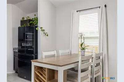 146 Hammond Court, Jarrell, TX 76537 - Photo 5