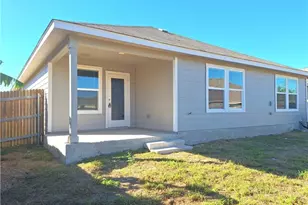 1305 Almond Crk, Seguin, TX 78155 - Photo 15