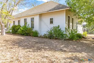 1306 N Ave G, Shiner, TX 77984 - Photo 21