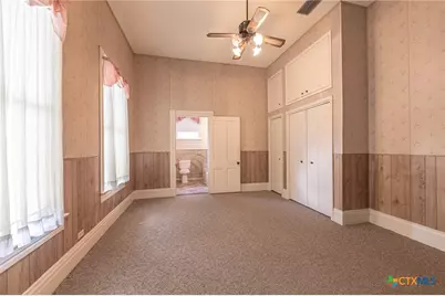 1306 N Avenue G, Shiner, TX 77984 - Photo 17