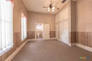 1306 N Ave G, Shiner, TX 77984 - Photo 17