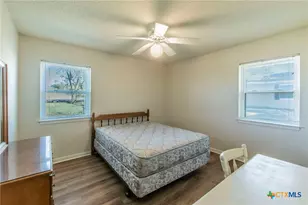 517 Thompson Rd, Troy, TX 76579 - Photo 17