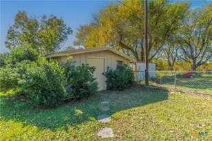 517 Thompson Rd, Troy, TX 76579 - Photo 25