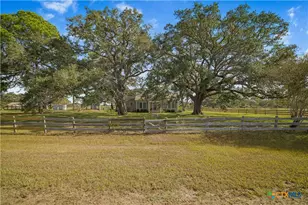 1733 Co Rd 284, Edna, TX 77957 - Photo 21