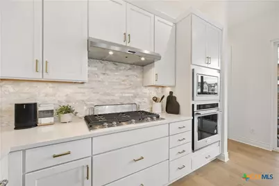 795 N Academy Avenue, New Braunfels, TX 78130 - Photo 7