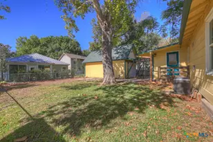 927 N Union Ave, New Braunfels, TX 78130 - Photo 23