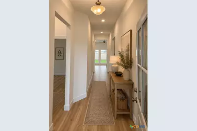 318 Cardinal Dr, Port Lavaca, TX 77979 - Photo 5