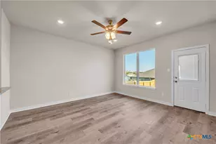 406 University Ave, Troy, TX 76579 - Photo 15