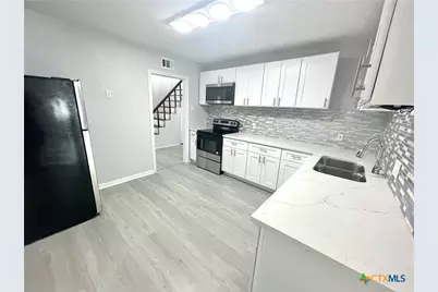 743 E 13th Avenue, Belton, TX 76513 - Photo 3