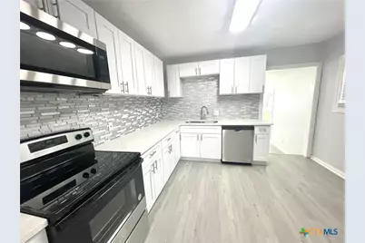 743 E 13th Avenue, Belton, TX 76513 - Photo 1