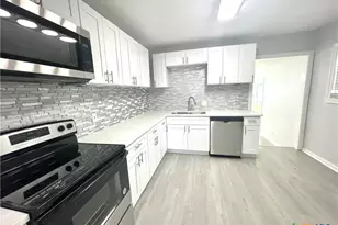 743 E 13th Ave, Belton, TX 76513 - Photo 1