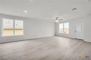 414 University Ave, Troy, TX 76579 - Photo 25