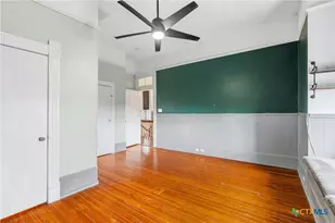 404 E 9th Ave, Belton, TX 76513 - Photo 29