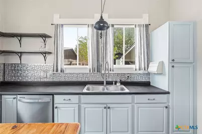 404 E 9th Avenue, Belton, TX 76513 - Photo 15