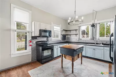 404 E 9th Avenue, Belton, TX 76513 - Photo 13