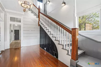 404 E 9th Avenue, Belton, TX 76513 - Photo 5