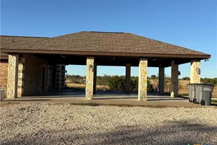 8293 County Rd 3420, Lampasas, TX 76550 - Photo 3